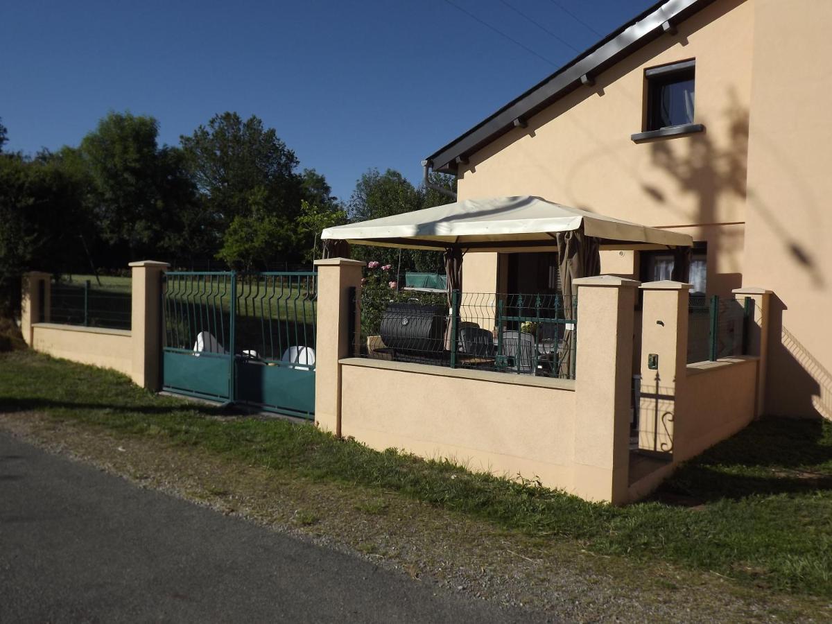 Gite La Baraque Najac Exterior foto